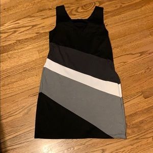 NY & Sleeveless dress